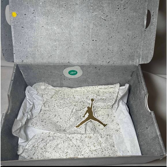 Size 4.5 - Nike Air Jordan 4 Retro SE GS Wet Cement Men's Shoes Ships Now - Picture 10 of 10